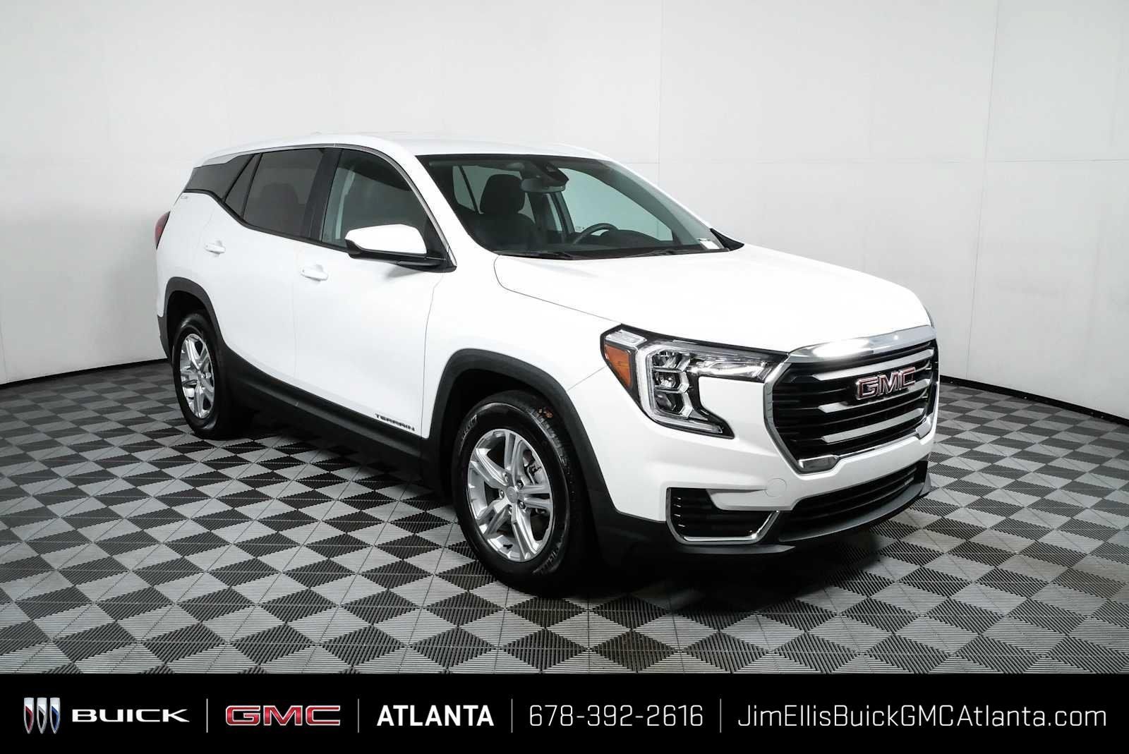 Used 2023 GMC Terrain SLE FWD image 1