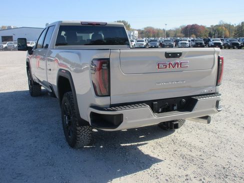 New 2026 GMC Sierra 3500 AT4 image 9