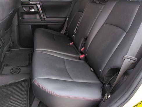 Used 2023 Toyota 4Runner TRD Off-Road Premium w/ Moonroof Package AWD/4WD image 26