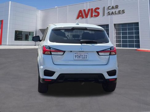 Used 2025 Mitsubishi Outlander Sport SE AWD/4WD image 7