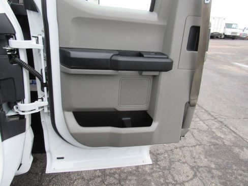 Used 2017 Ford F450 XL w/ Power Equipment Group AWD/4WD image 34