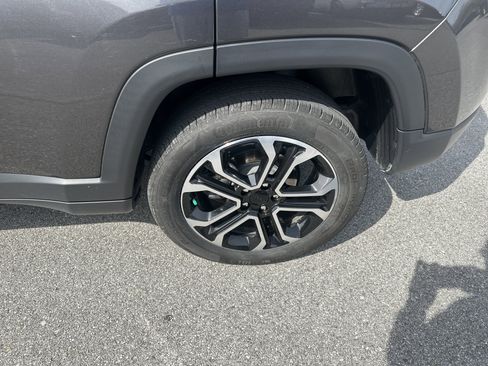 Used 2022 Jeep Compass Limited image 21