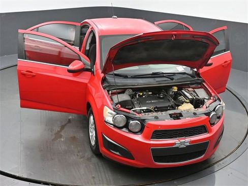 Used 2016 Chevrolet Sonic LT image 62