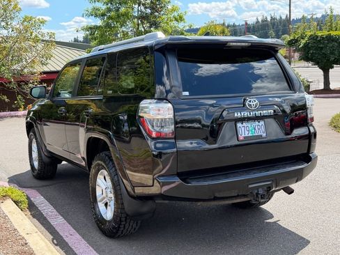 Used 2016 Toyota 4Runner SR5 AWD/4WD image 5