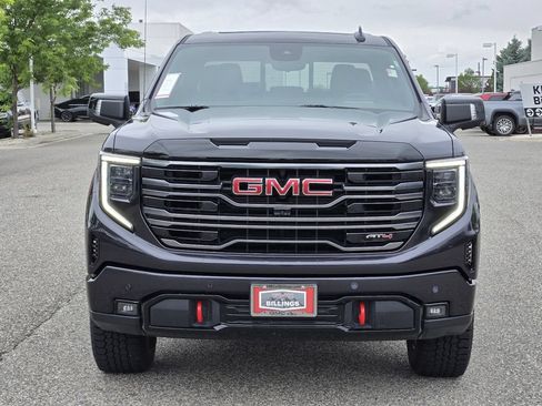 Used 2025 GMC Sierra 1500 AT4 w/ Technology Package AWD/4WD image 40