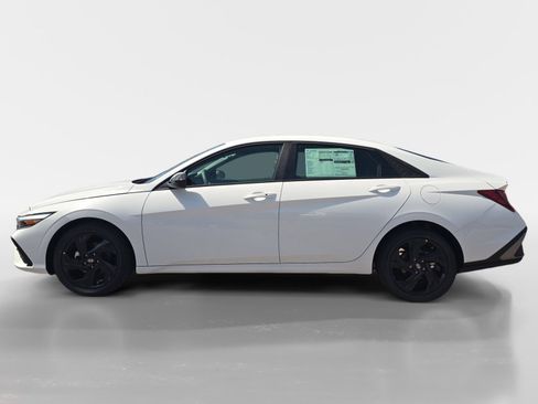 New 2026 Hyundai Elantra Sport image 6