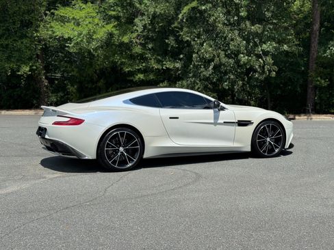 Used 2014 Aston Martin Vanquish Coupe RWD image 13