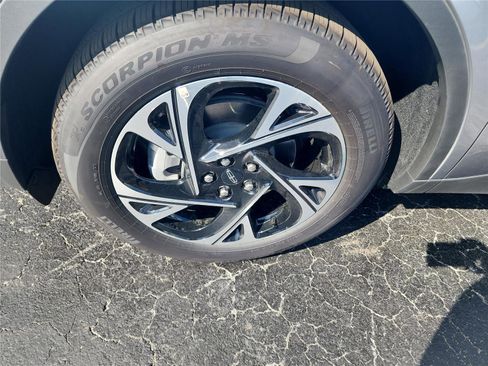 New 2026 Lincoln Nautilus Premier w/ Jet Appearance Package image 9