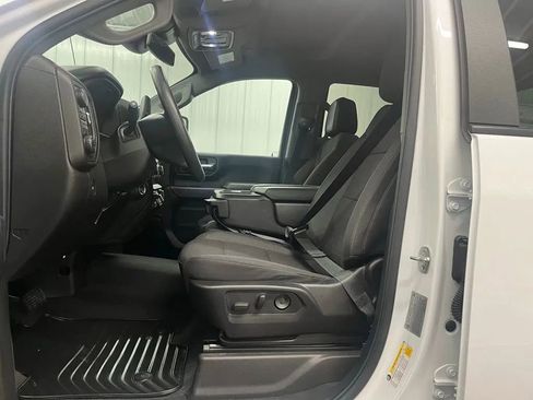 Used 2025 Chevrolet Silverado 2500 Custom w/ Custom Value Package AWD/4WD image 10