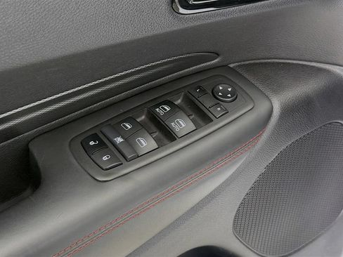 Used 2024 Dodge Durango GT RWD image 23