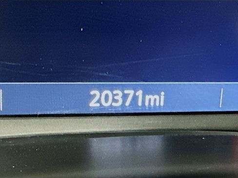 Used 2025 Chevrolet Blazer LT FWD image 19