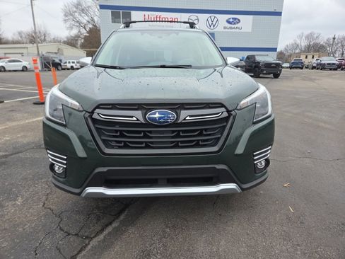 Used 2023 Subaru Forester Touring image 2