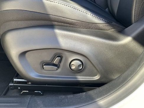 New 2026 Jeep Compass Limited image 8