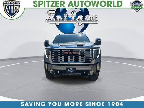 Used 2024 GMC Sierra 2500 Denali w/ Denali Reserve Package AWD/4WD image 3