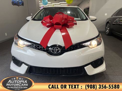 Used 2017 Toyota Corolla iM image 31