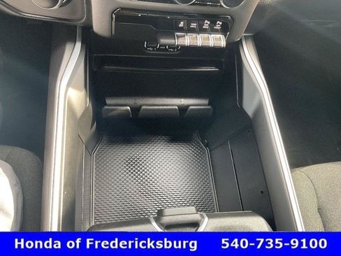 Used 2020 RAM 1500 Big Horn AWD/4WD image 32