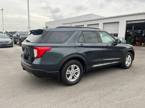 Used 2022 Ford Explorer XLT w/ Equipment Group 202A RWD image 10