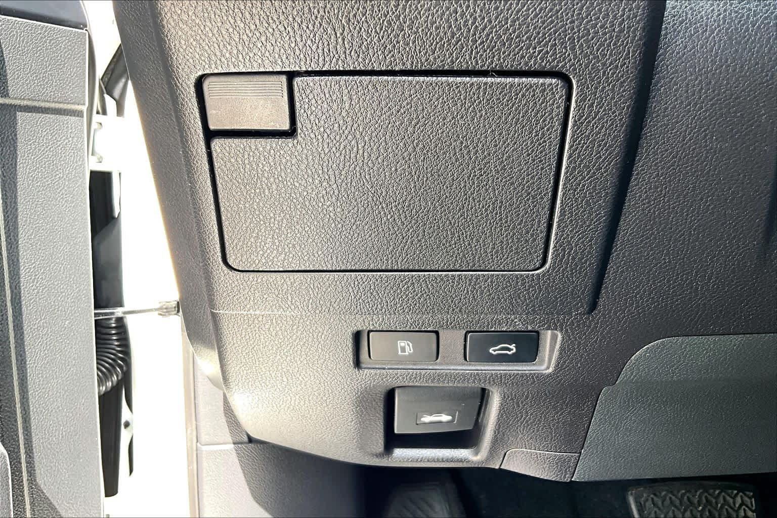 Used 2020 Lexus ES 300h w/ Premium Package FWD image 34