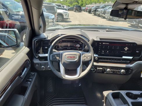 New 2025 GMC Sierra 1500 SLE w/ Preferred Package image 28