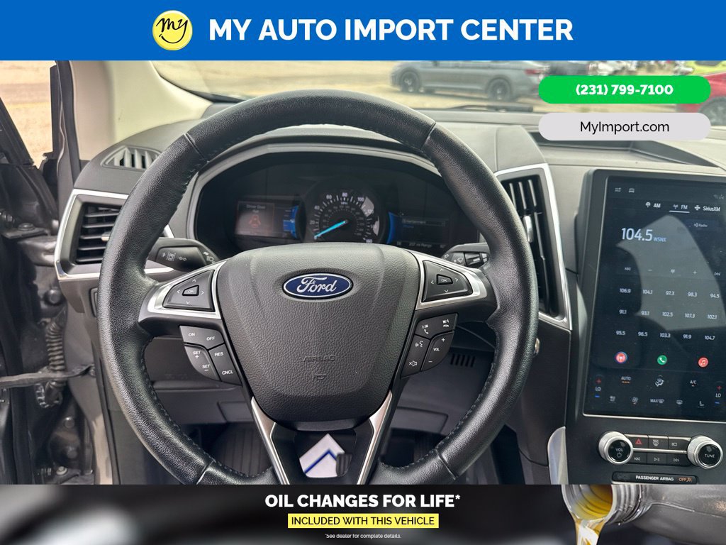 Used 2022 Ford Edge Titanium AWD/4WD image 16