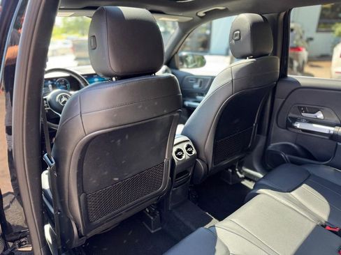 Used 2021 Mercedes-Benz GLB 250 4MATIC image 20