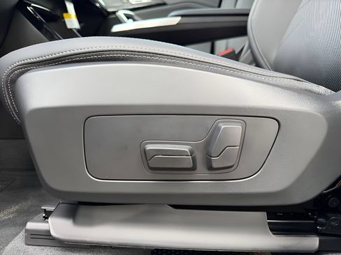 New 2027 BMW X1 xDrive28i AWD/4WD image 11
