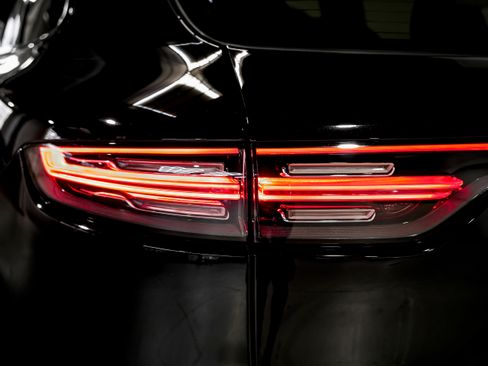 Used 2022 Porsche Cayenne S image 36