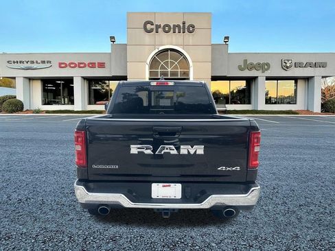 Used 2025 RAM 1500 Laramie AWD/4WD image 4