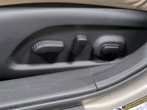 Used 2015 Nissan Altima 2.5 SV image 18