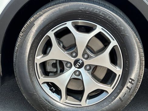 Used 2020 Kia Telluride EX AWD/4WD image 33