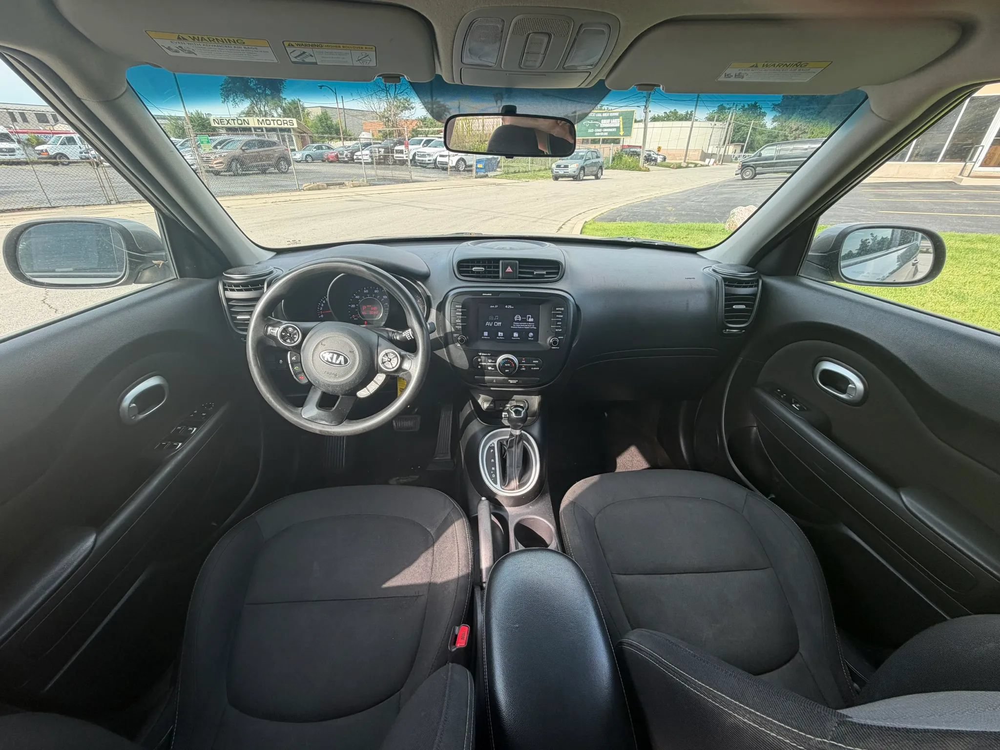 Used 2019 Kia Soul + FWD image 11
