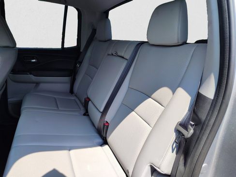 Used 2017 Honda Ridgeline RTL-T image 17