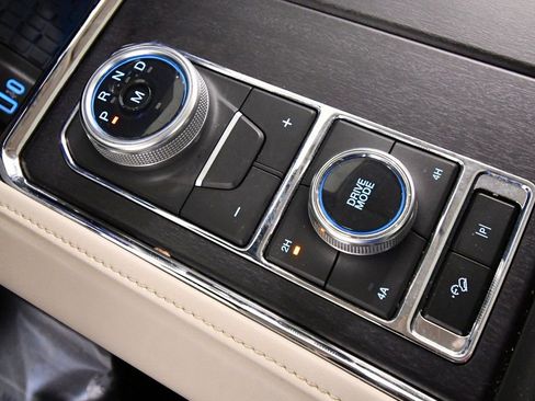 Used 2024 Ford Expedition Max Platinum image 26