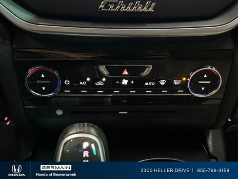 Used 2016 Maserati Ghibli RWD image 24