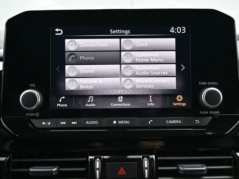 Used 2025 Nissan Pathfinder SV AWD/4WD image 36