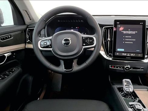 New 2026 Volvo XC90 B5 Plus image 20