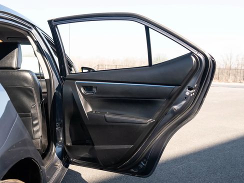 Used 2016 Toyota Corolla S FWD image 44