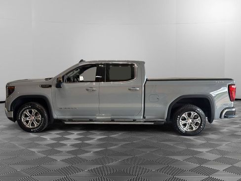 Used 2025 GMC Sierra 1500 SLE w/ Preferred Package AWD/4WD image 2