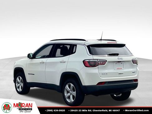 Used 2018 Jeep Compass Latitude w/ Popular Equipment Group AWD/4WD image 4