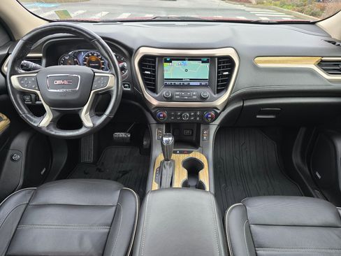 Used 2018 GMC Acadia Denali image 12