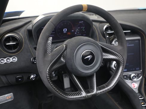 Used 2022 McLaren 765LT RWD image 36