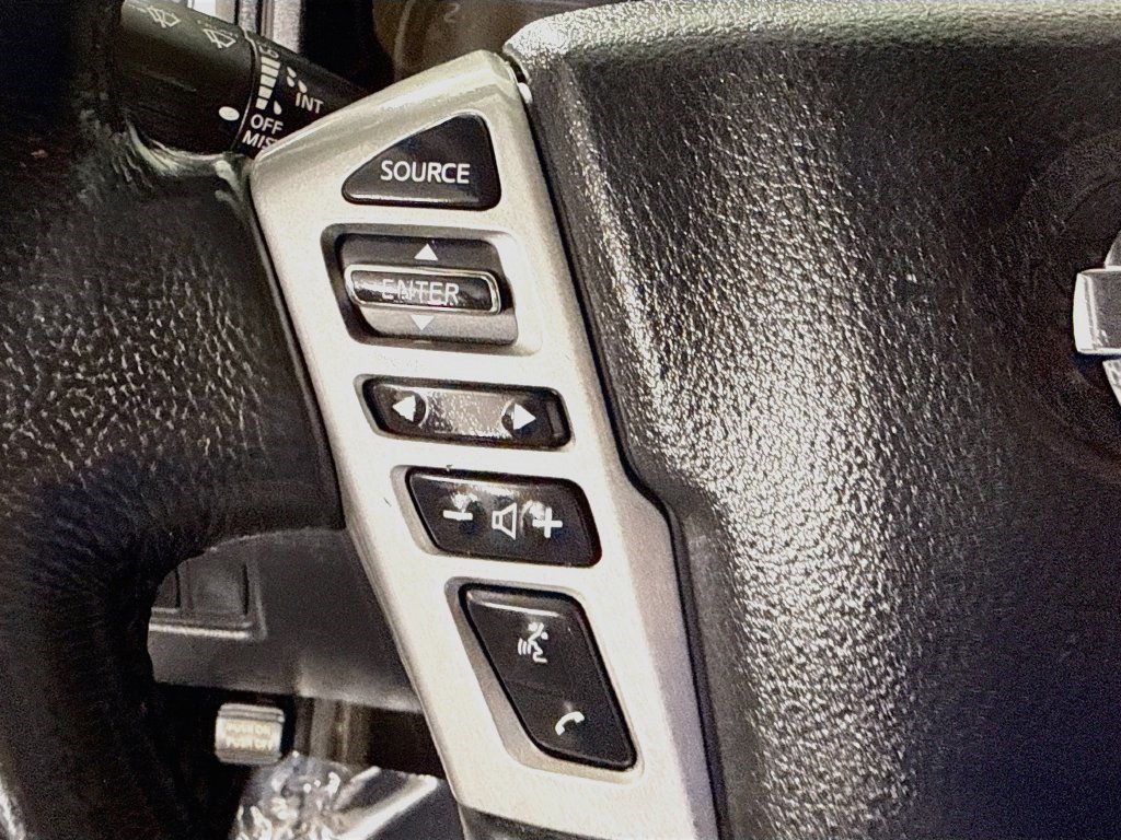 Used 2021 Nissan Titan SV w/ SV Convenience Package AWD/4WD image 13