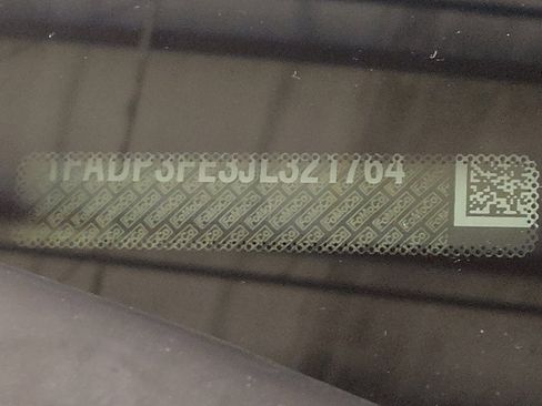 Used 2018 Ford Focus SE image 33