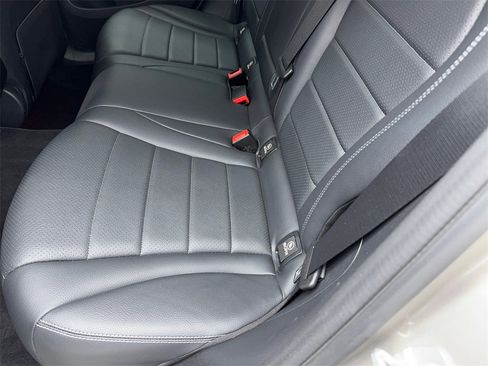 Used 2021 Mercedes-Benz GLC 300 image 43