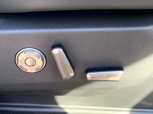 New 2025 Lincoln Navigator Black Label image 15