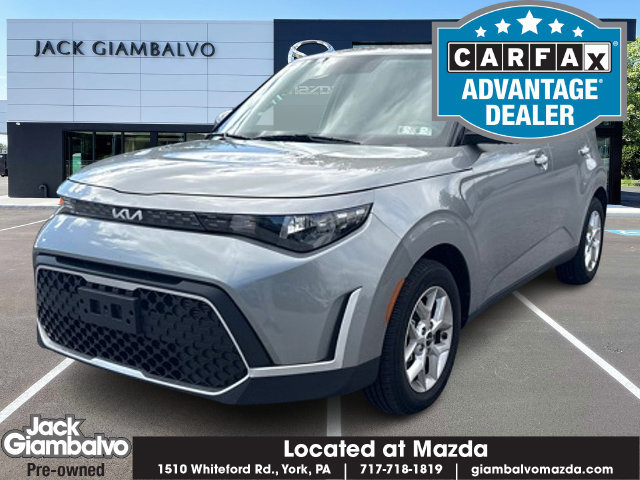 Used 2023 Kia Soul LX w/ LX Technology Package FWD image 1
