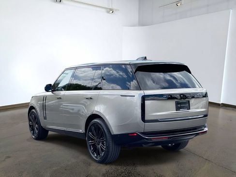 New 2026 Land Rover Range Rover Long Wheelbase SE AWD/4WD image 6