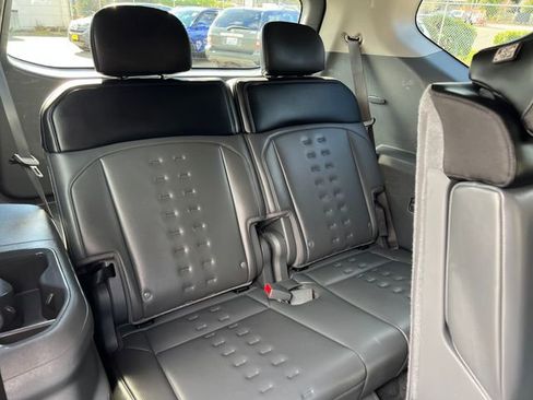 Used 2024 Kia EV9 Wind image 16