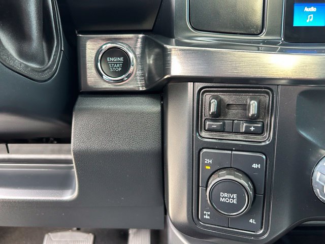 Used 2024 Ford F350 Lariat w/ Black Appearance Package AWD/4WD image 31