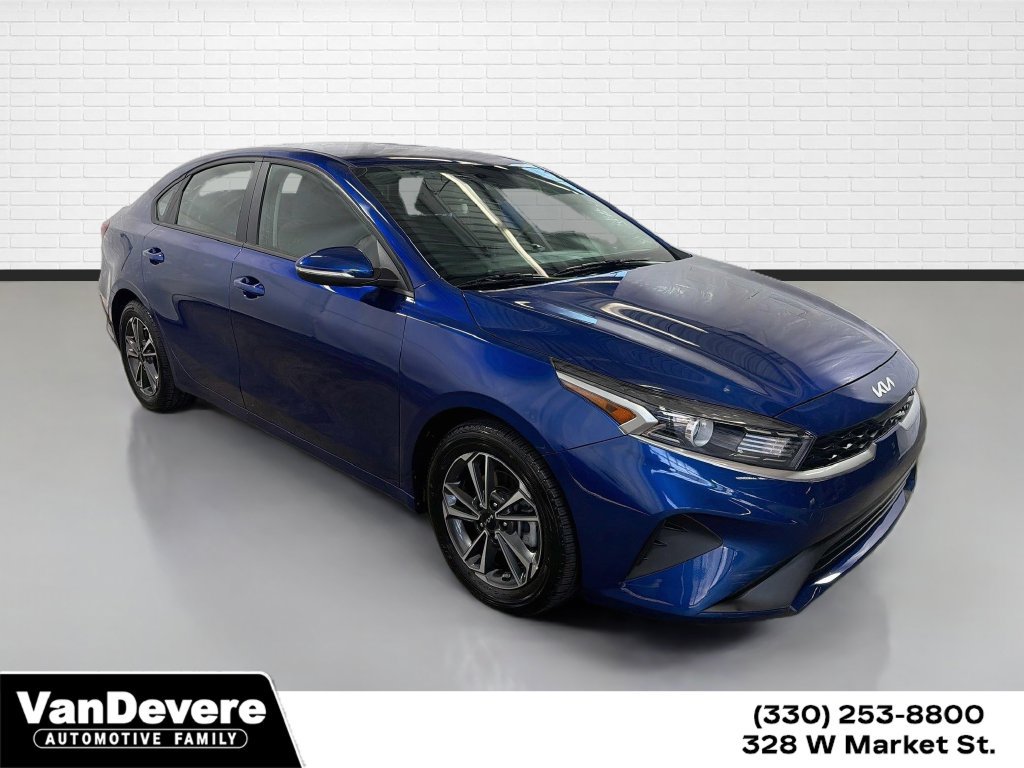 Used 2023 Kia Forte LXS w/ LXS Technology Package FWD image 1